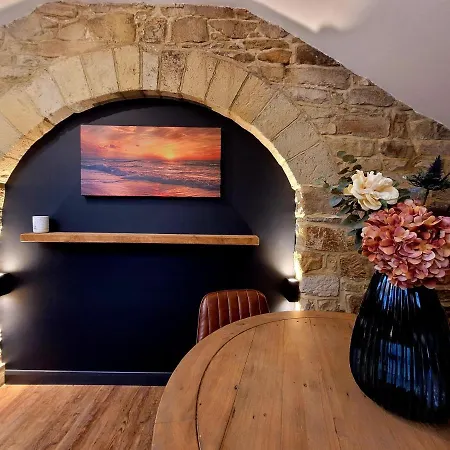 Underhill Coach House בית נופש וויטבי