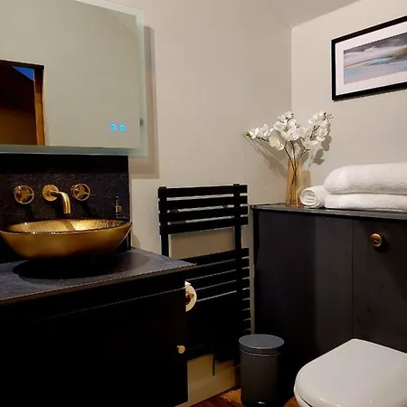 בית נופש Underhill Coach House *