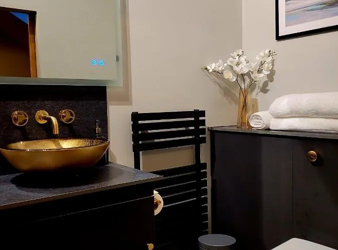 Holiday home Underhill Coach House *